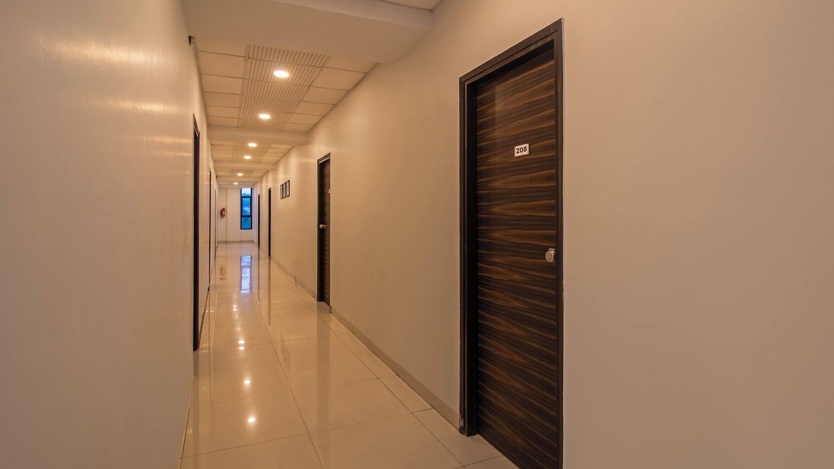 Kharadi Hotel | Treebo Tulip Comfort