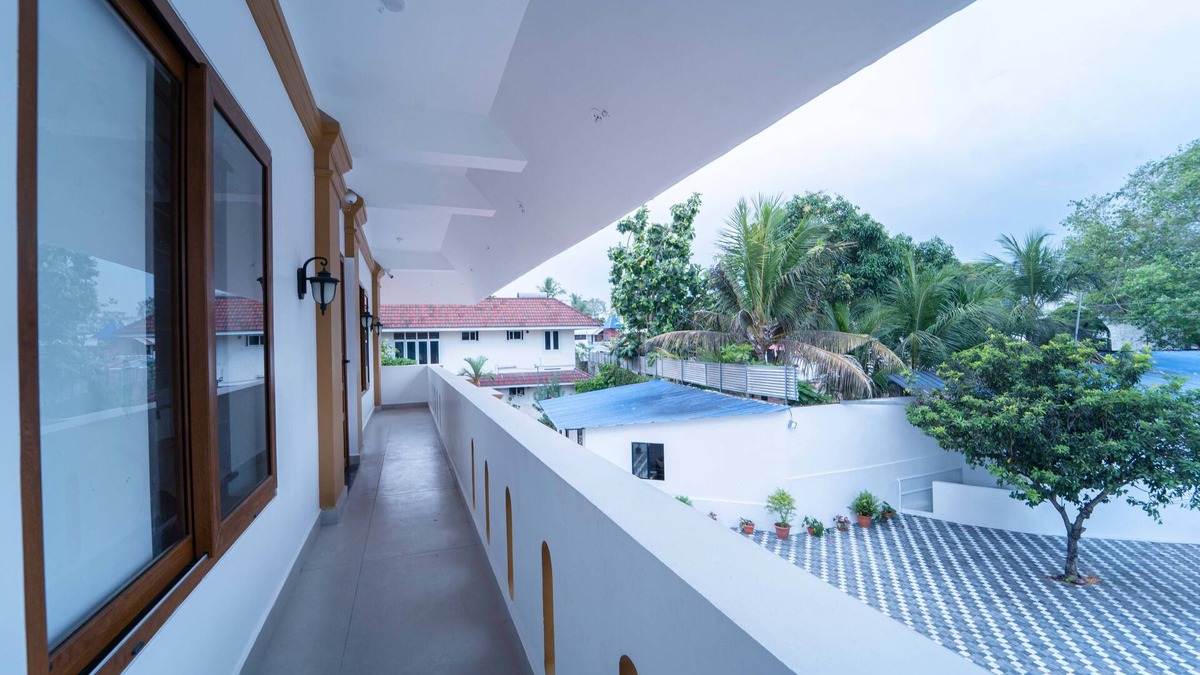 Thiruvananthapuram Hotel | Treebo West Fort Divine – Near Padmanabhaswamy Temple
