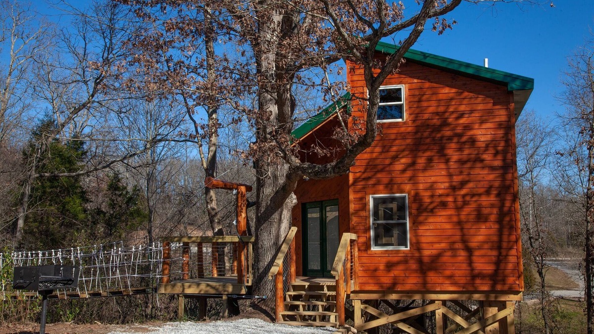 Equality Cabin | Treehouse Hot Tub Cabin-Closest Cabins to Garden of the Gods-Shawnee Forest