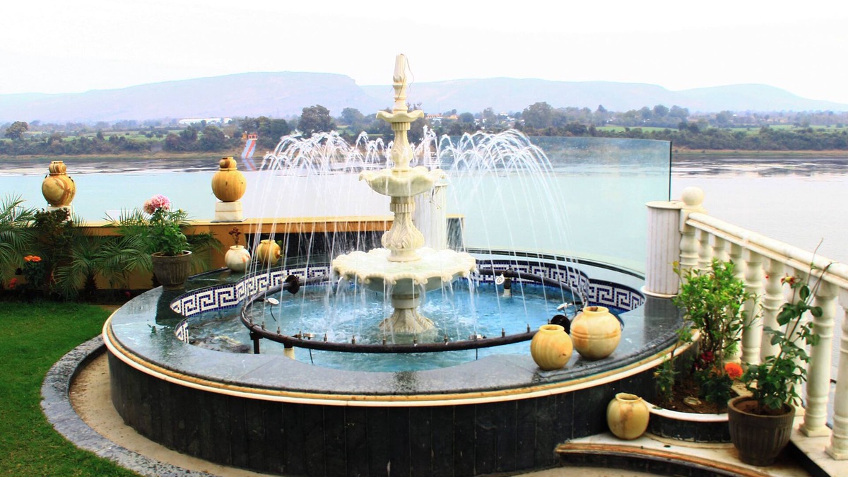 Budhni Resort | TreeHouseNarmade A Riverfront Resort Spa
