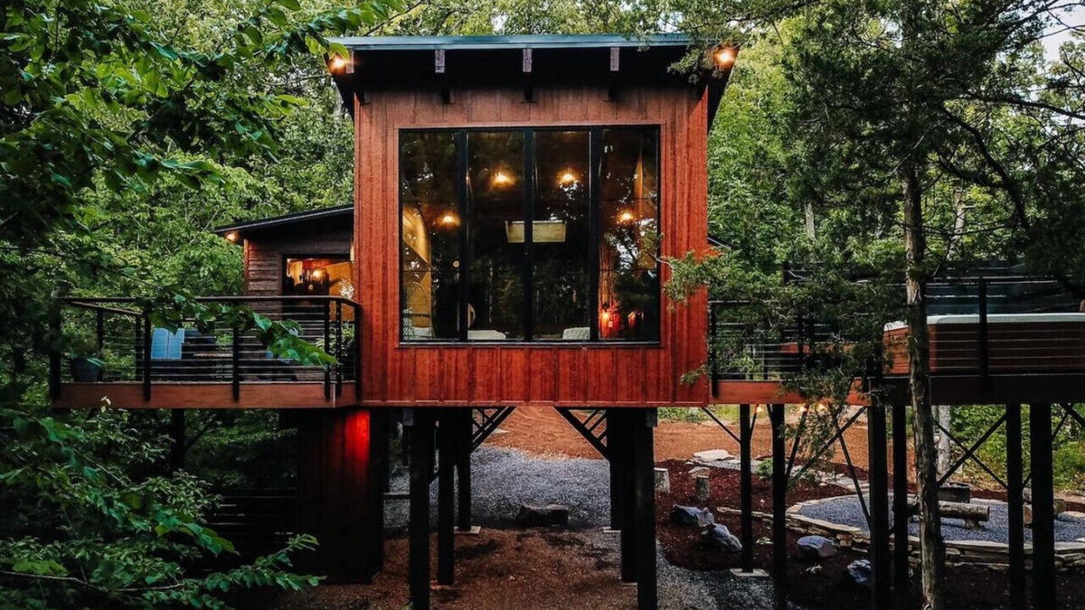 Perryville Cabin | TreeLoft at BaseCamp
