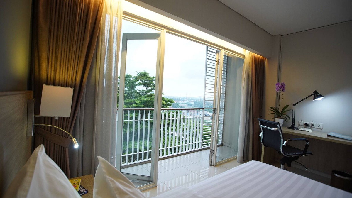 Karawang Hotel | TreePark Karawang