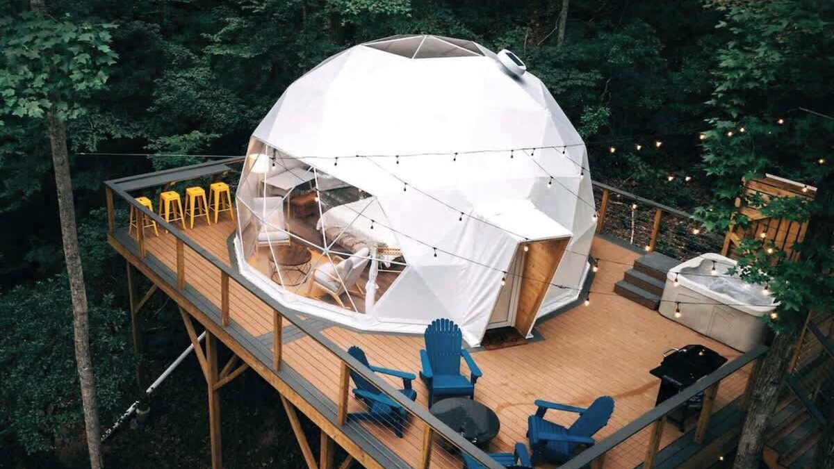 Tigerville Apartment | Treetop Getaway w/Hot Tub Peaceful retreat