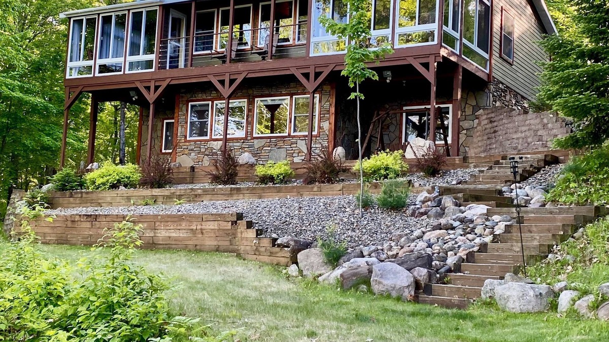 Emily House | Treetop Lake House on Private Wooded Acreage on the Lovely Lake Mary