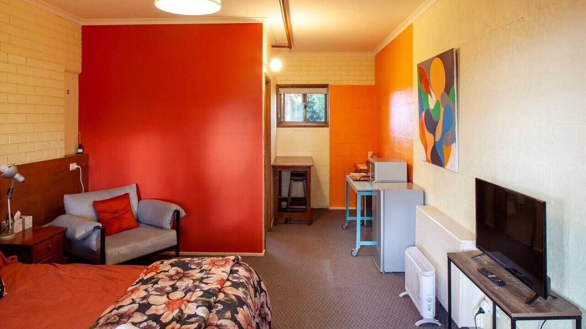 Silvan Apartment | Treetops Silvan Valley Lodge 7 night discounts