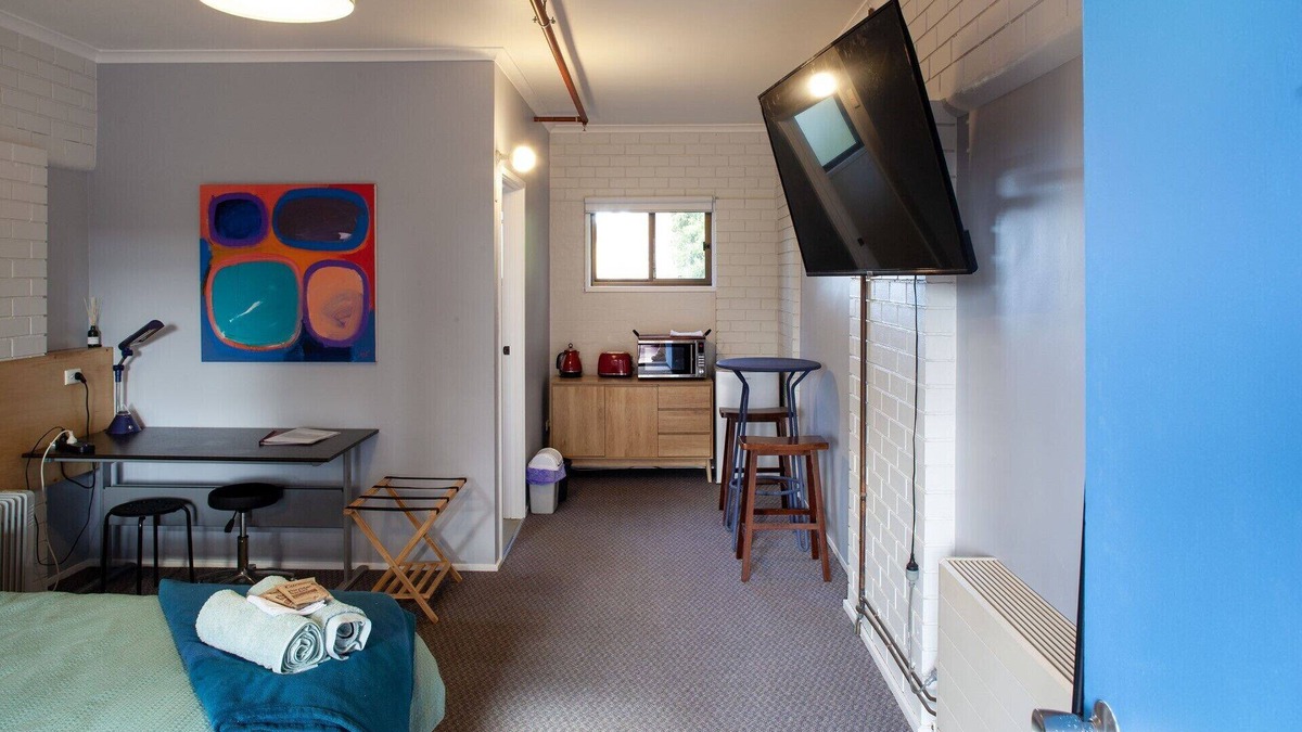 Silvan Apartment | Treetops Silvan Valley Lodge 7 night discounts