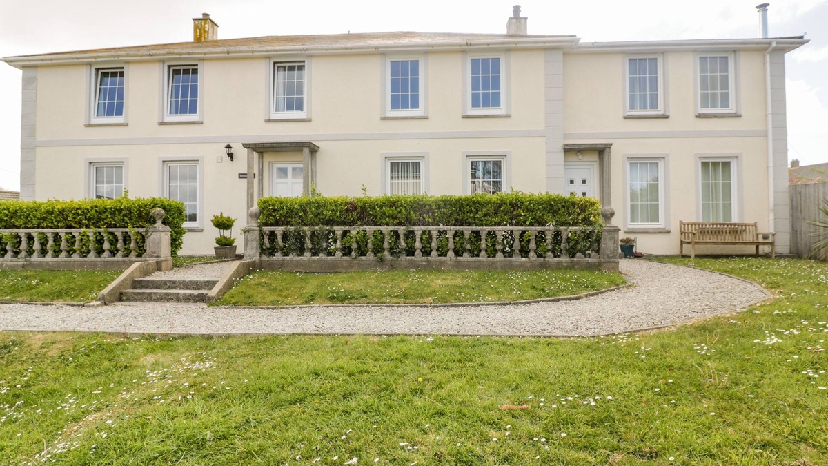 St. Agnes Apartment | TREMANNERS, family friendly, country holiday cottage in St Agnes