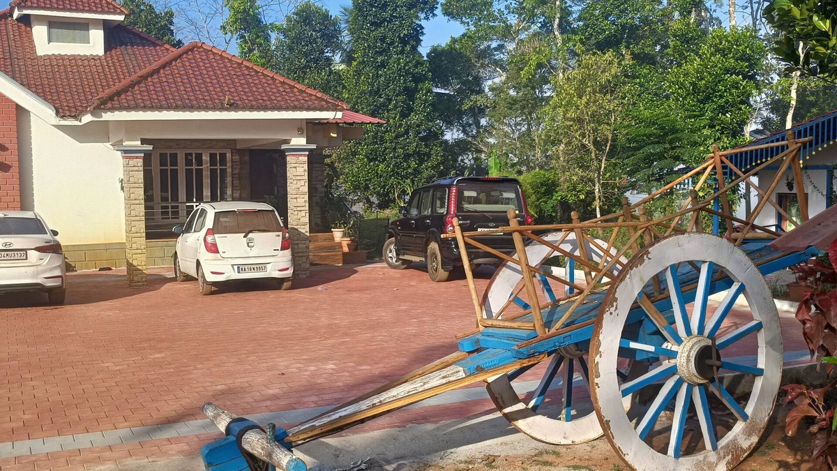Sakleshpur House | Tremendous 2-bedroom bungalow in Sakaleshpur
