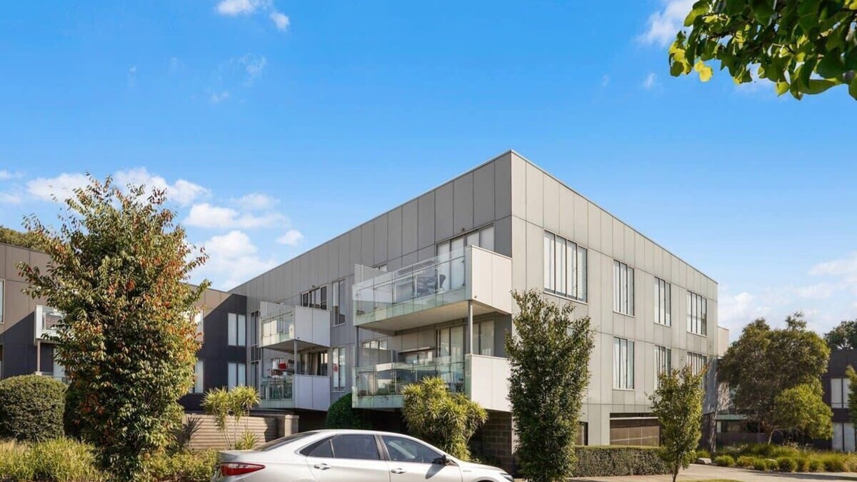 Burwood Apartment | Trendy Burwood Lifestyle and Location