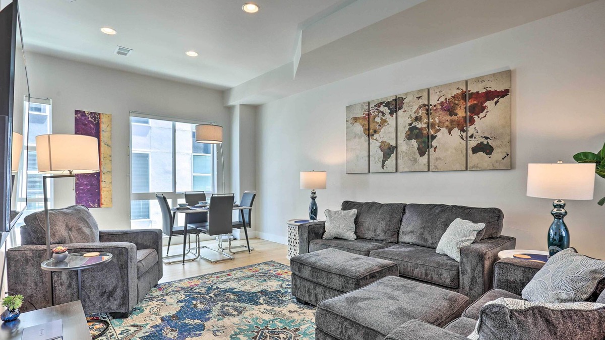 Sloan Lake House | Trendy Denver Townhome - Walk to Mile High Stadium