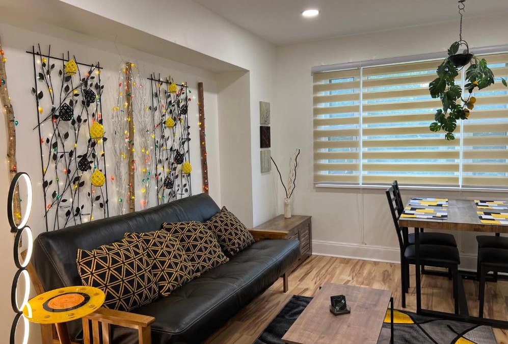 Tremont Apartment | Trendy in Tremont, CLE (Lower)