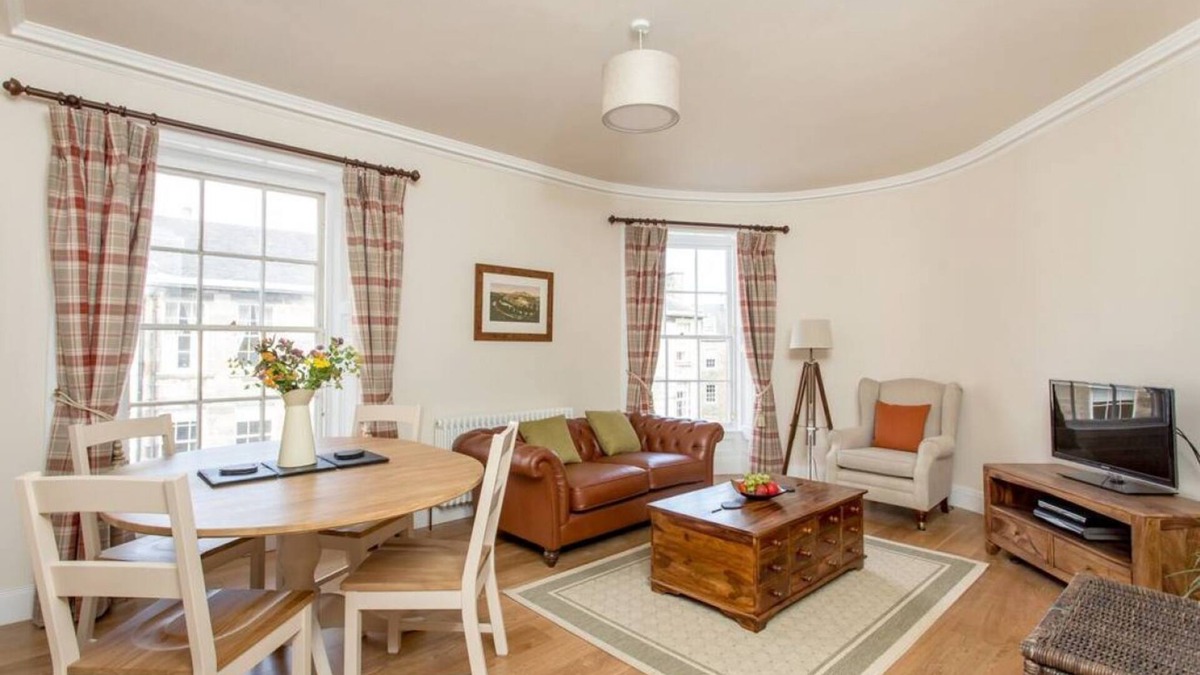Stockbridge Apartment | Trendy & Stylish Apartment in Edinburgh's New Town