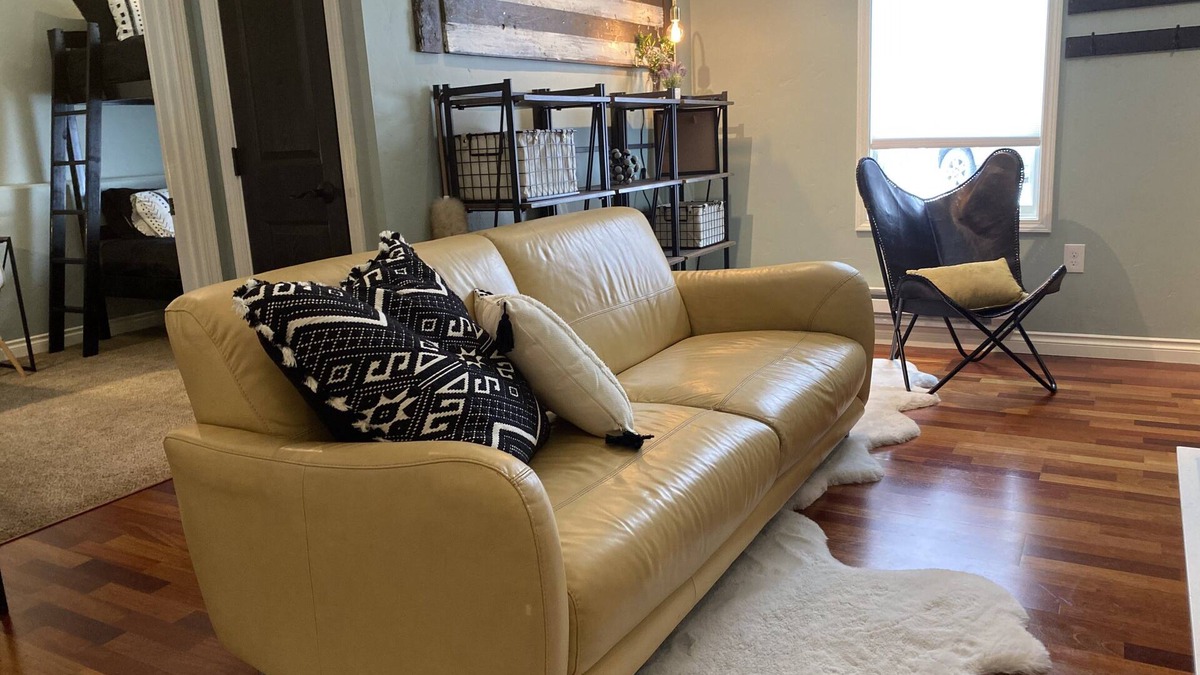 Gateway Apartment | TRENDY TWO BEDROOM APARTMENT @ BREJA HAUS