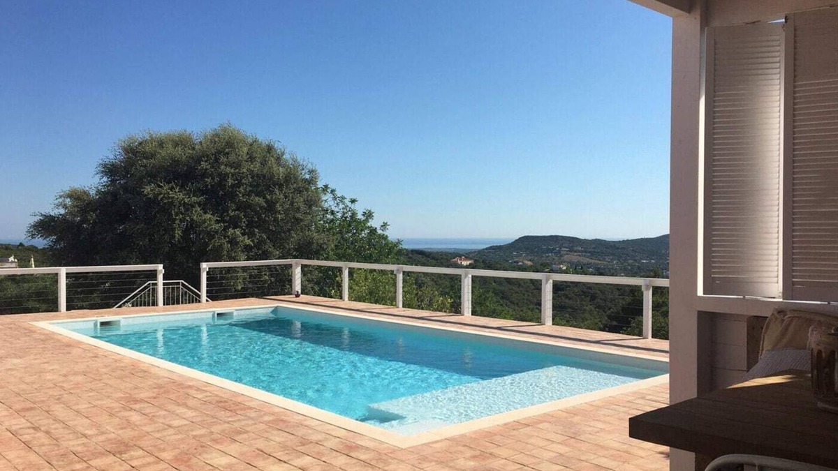 Gorjoes Villa | Trendy villa with a remarkable view.