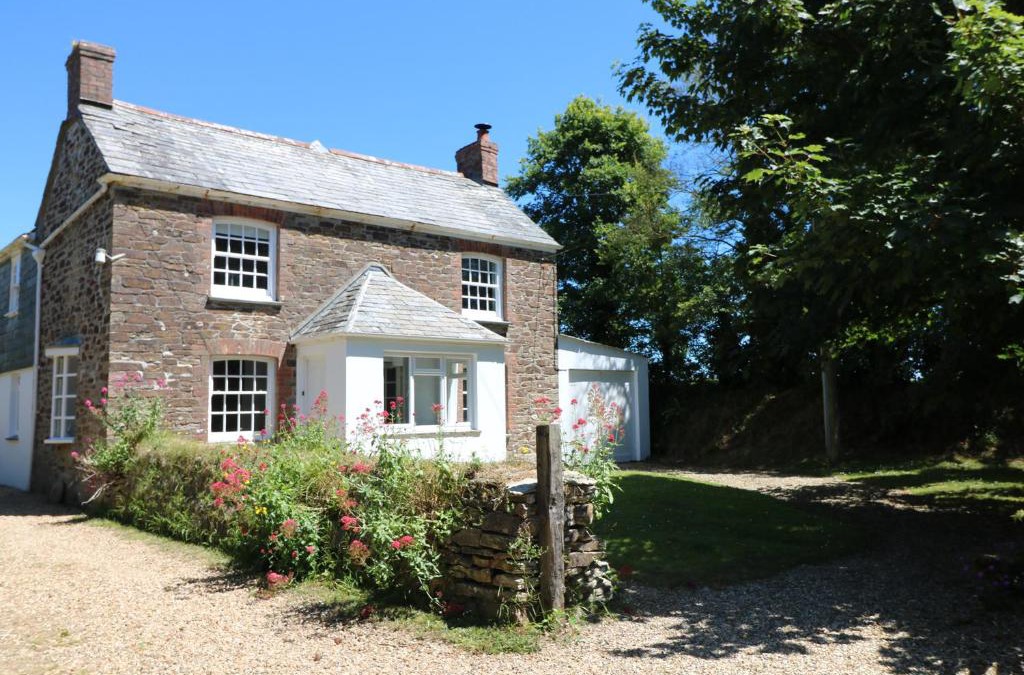 Wadebridge House | Trenouth Cottage