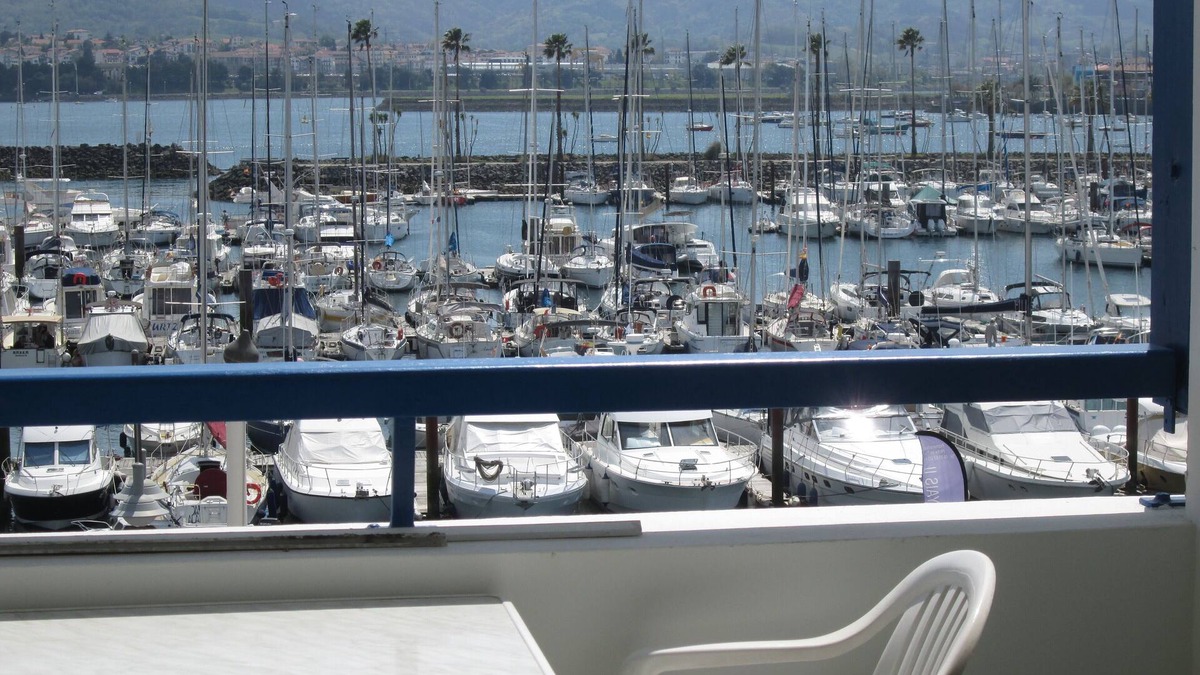 Hendaye Apartment | Tres Belle VUE SUR LE Port,parking Couvert,plage,piscine,wifi,climatisation