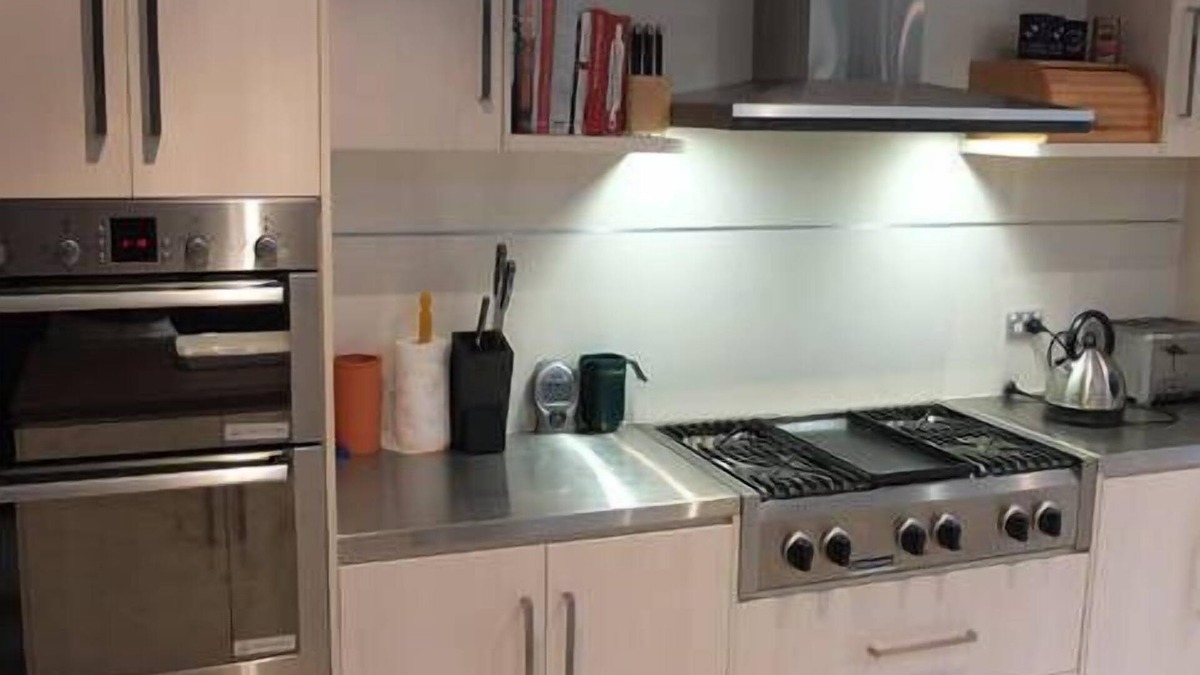 Greenock House | Trev's New House for spacious, modern living