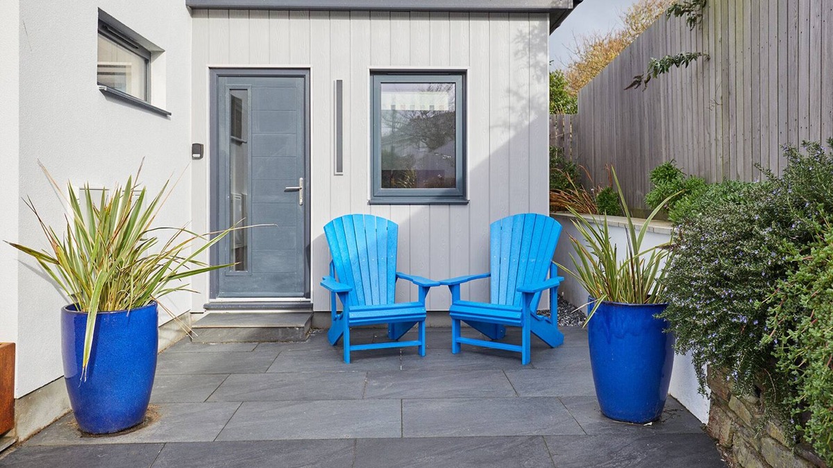 Trevone Apartment | Trevone, Padstow-Modern Apartment minutes from sandy beach and SW coast path