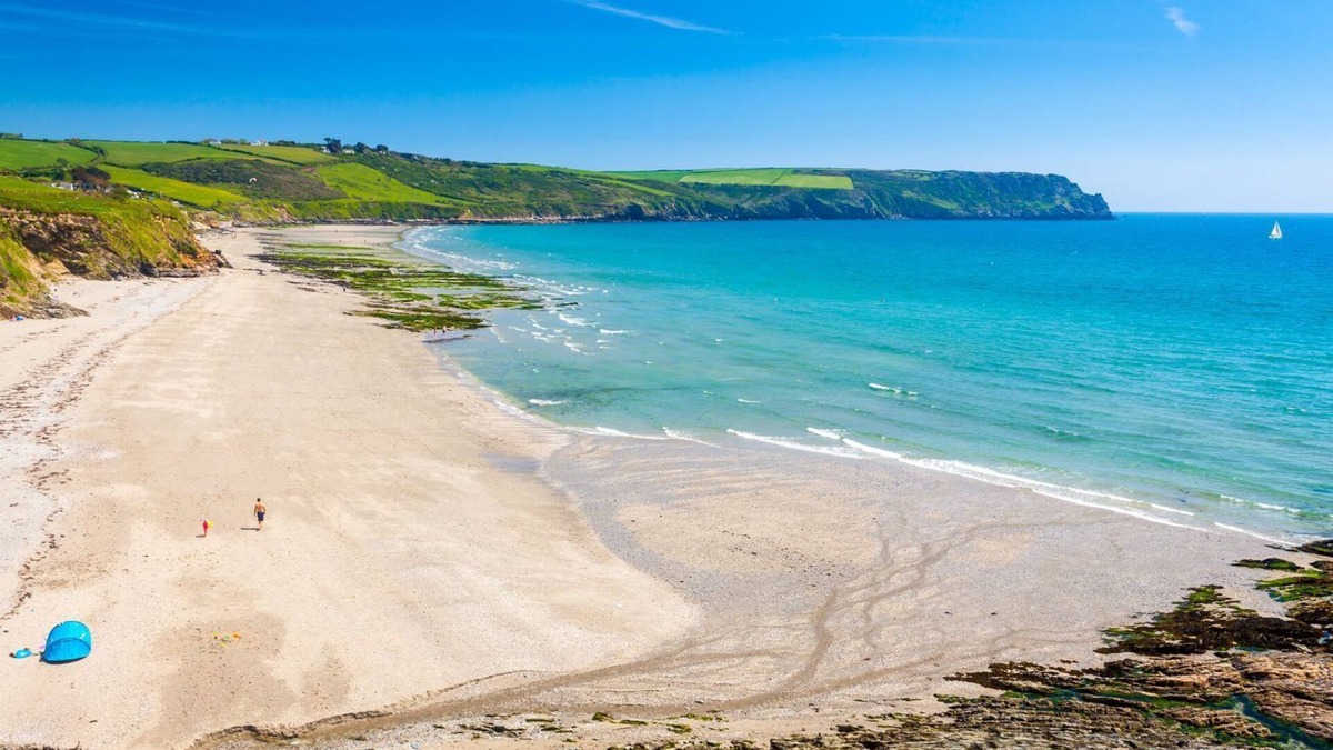 St Austell Cottage | Trewhiddle Villa 25 - a trewhiddle that sleeps 7 guests in 4 bedrooms