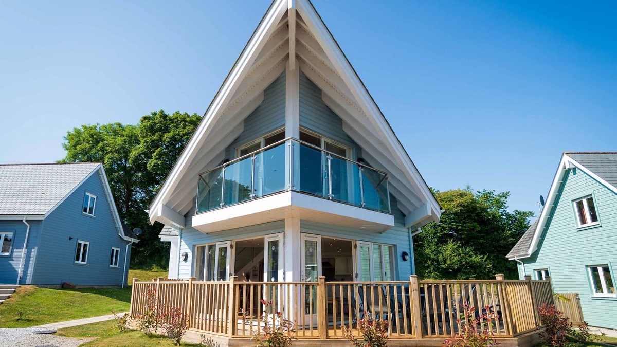 St Austell Apartment | Trewhiddle Villa 04 - a trewhiddle that sleeps 7 guests in 4 bedrooms