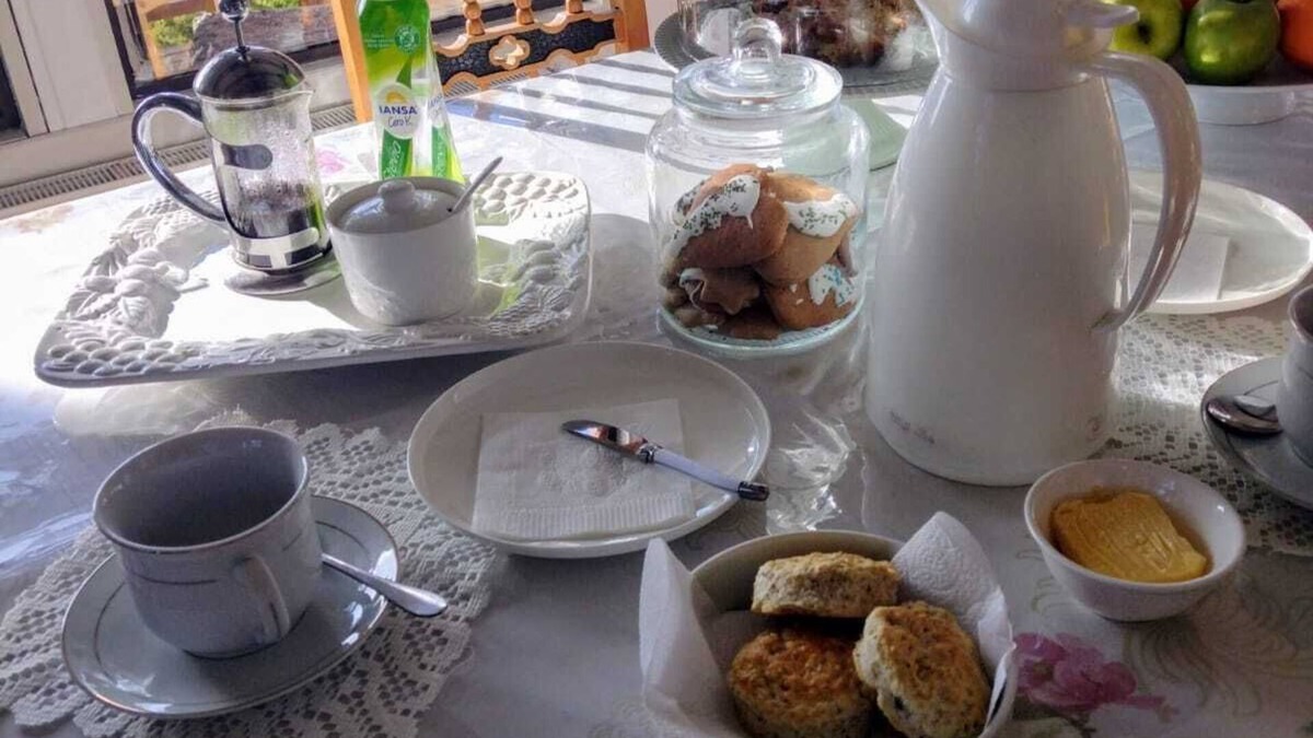 Rio Seco Bed & Breakfast | Tribal house