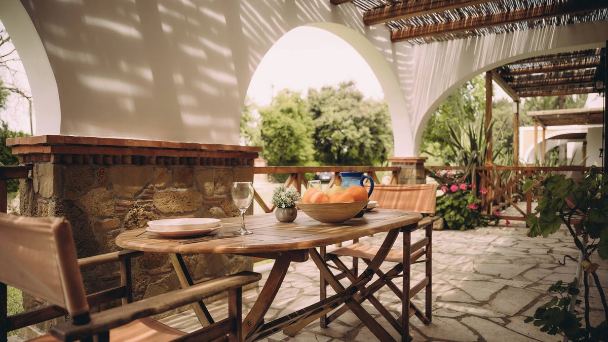 Ilida Apartment | Trikalioti's Lush Estate Apt Afrodity, Palouki, Greece