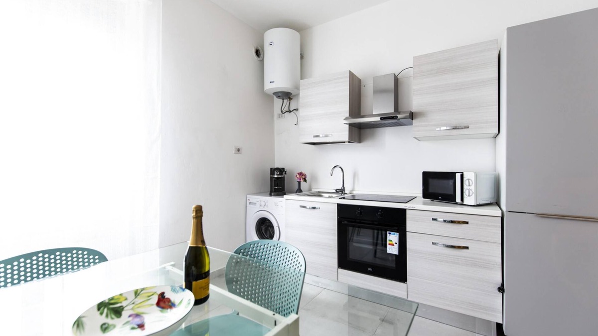Milan Apartment | Trilocale Noverasco IEO 1