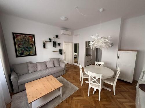 Ljubljana City Centre Apartment | Trina apartment in the city centre