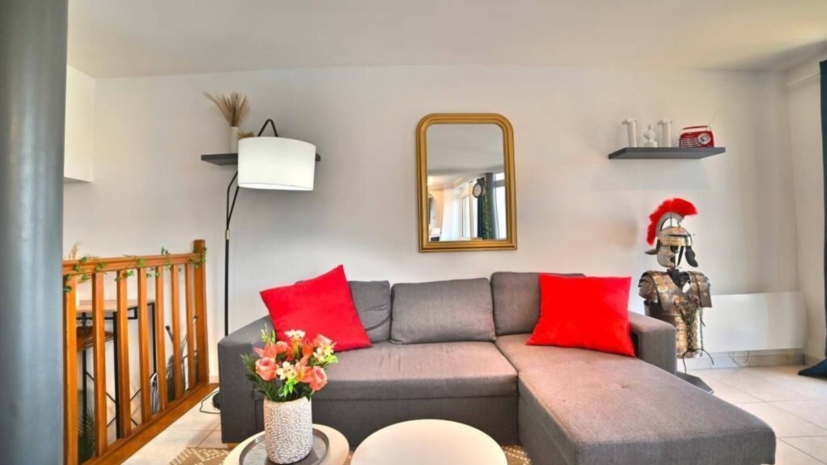 Saintes Apartment | Triomphe - VUE Sublime, Hypercentre, TV 4K, Fibre