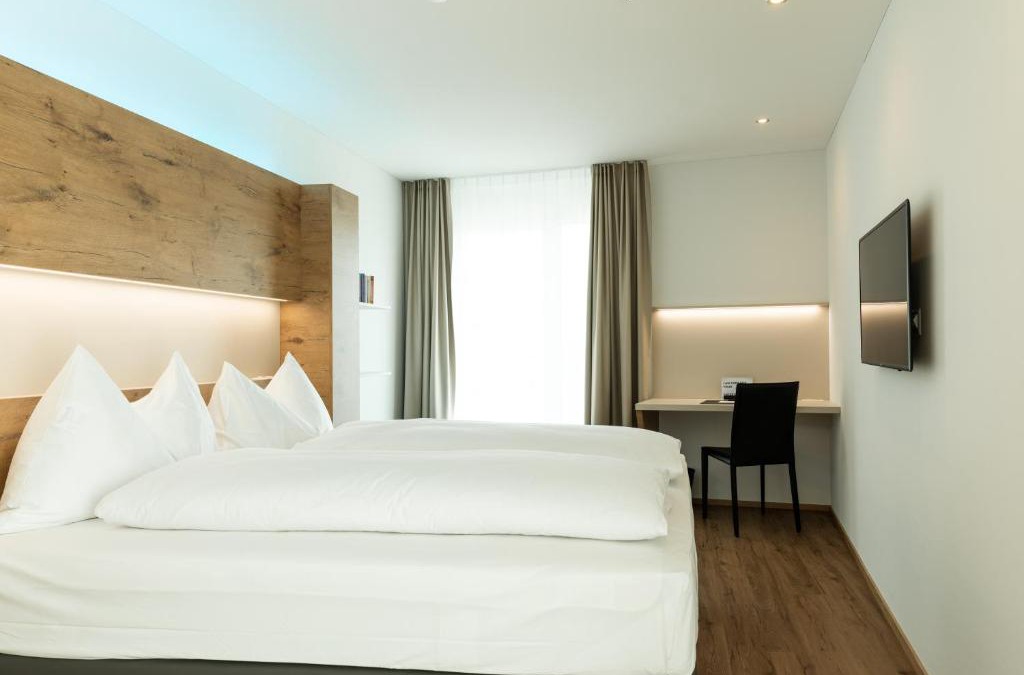 Ruemlang Hotel | TRIP INN JET HOTEL Zürich Airport