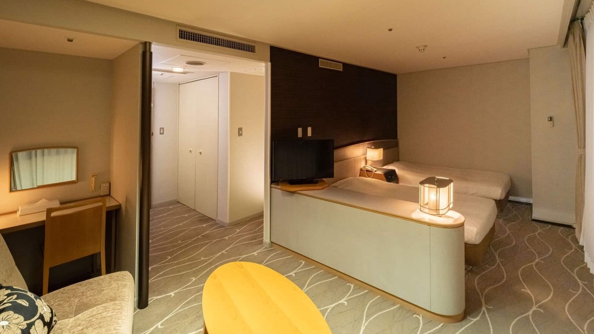 Tennoji Hotel | Triple Deluxe Twin Room A Nonsmoking | Stay wi/Osaka Ōsaka