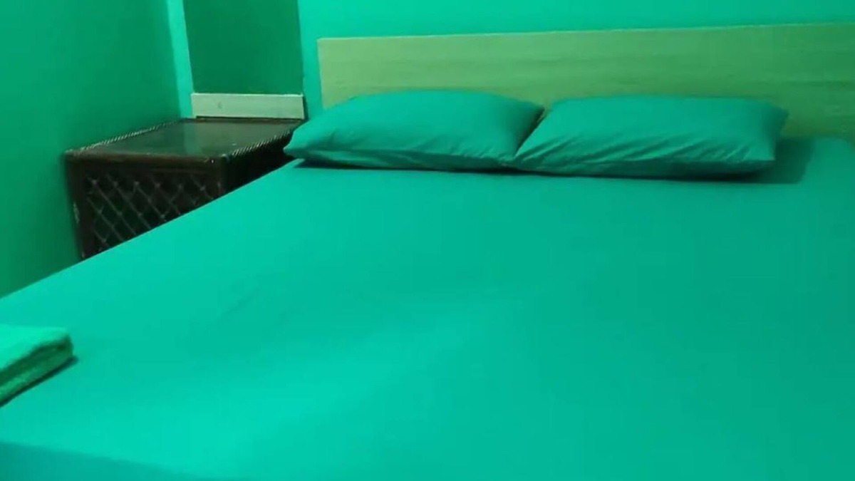 Male House | Triple Room 7