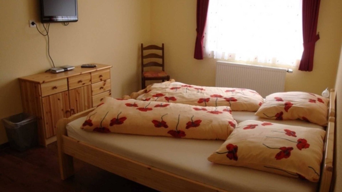 Lautertal Cottage | Triple room 42 - Guesthouses Am Nibelungensteig