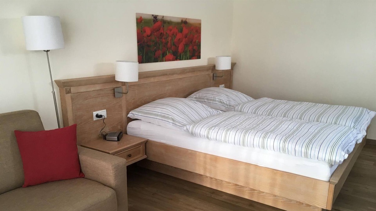 Strenglin Apartment | Triple Room, Shower, Toilet - Strengliner Mill, Hotel