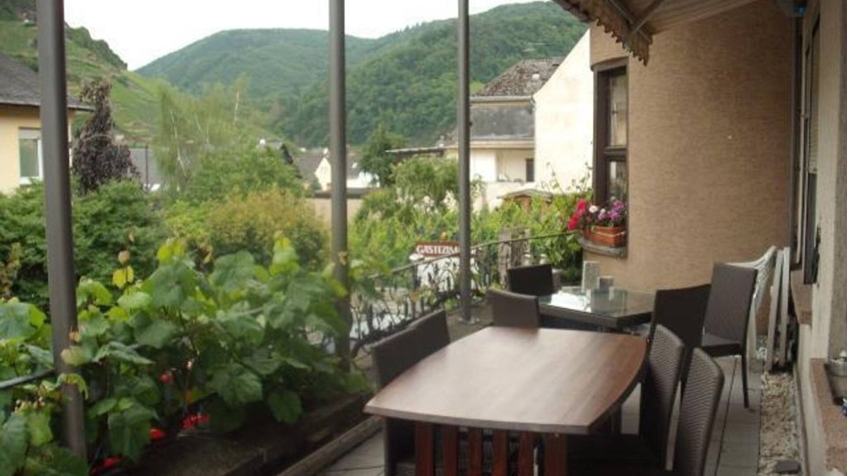 Kaimt Bed & Breakfast | Triple Room Shower/WC/Balcony - Winzerhaus Haas-Lenz