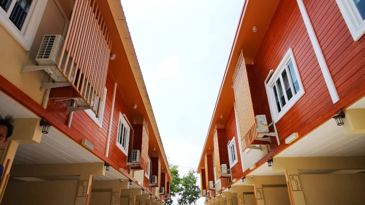 Lat Sawai Hotel | Triple Trees