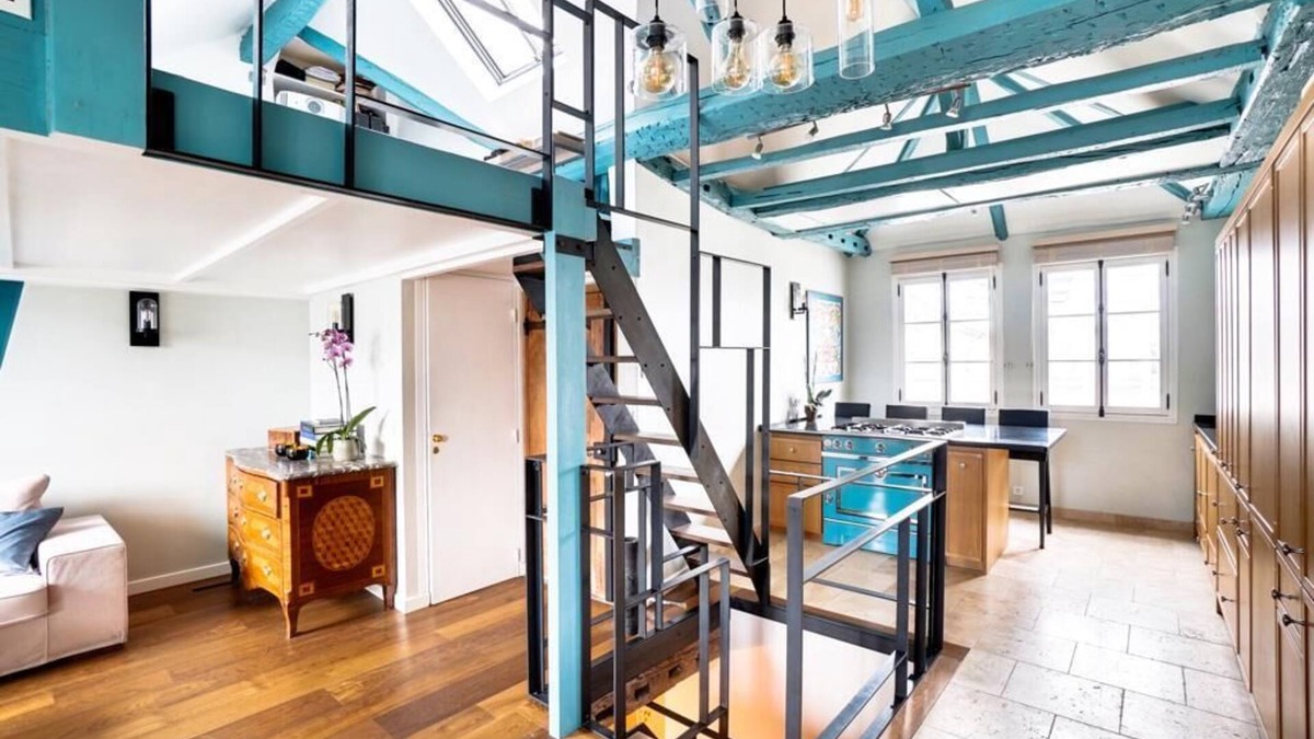 Sorbonne Apartment | Triplex Cathedral Notre Dame de Paris