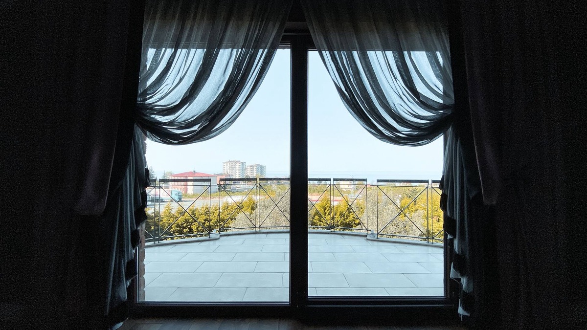 Trabzon Villa | Triplex Stone Villa