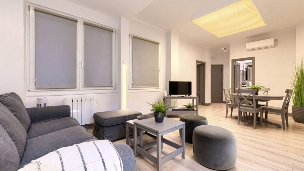 Castanos Apartment | Tristán Cozy design house in a privileged area