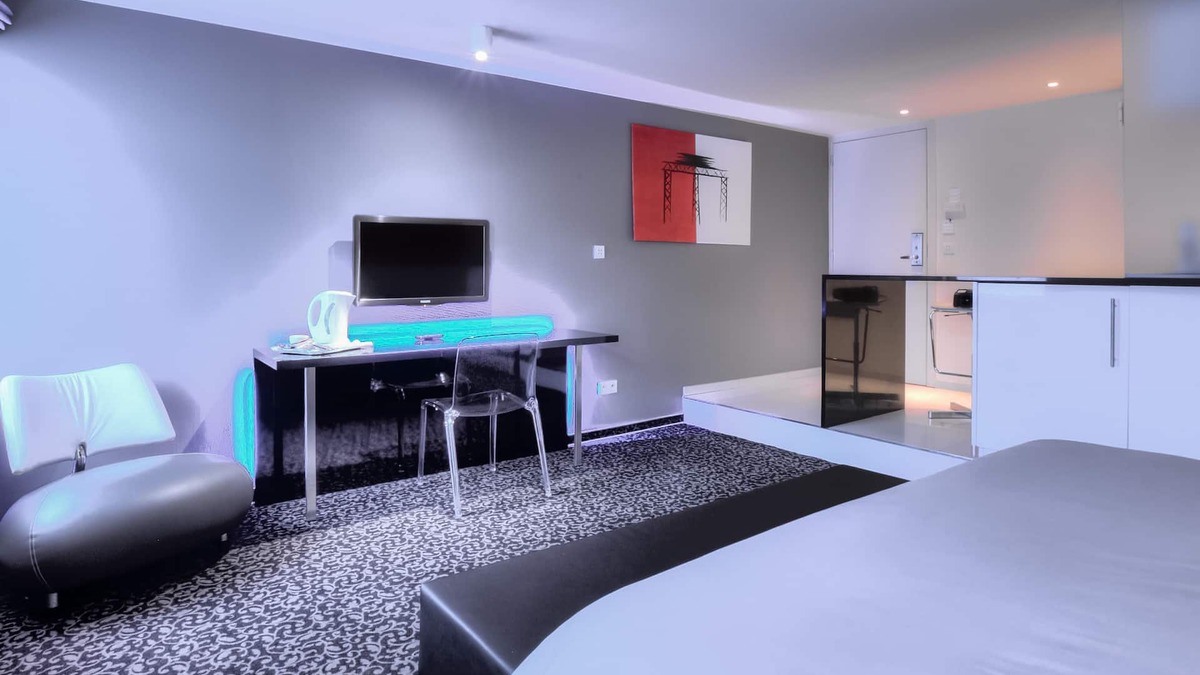 La Louviere Hotel | Tristar