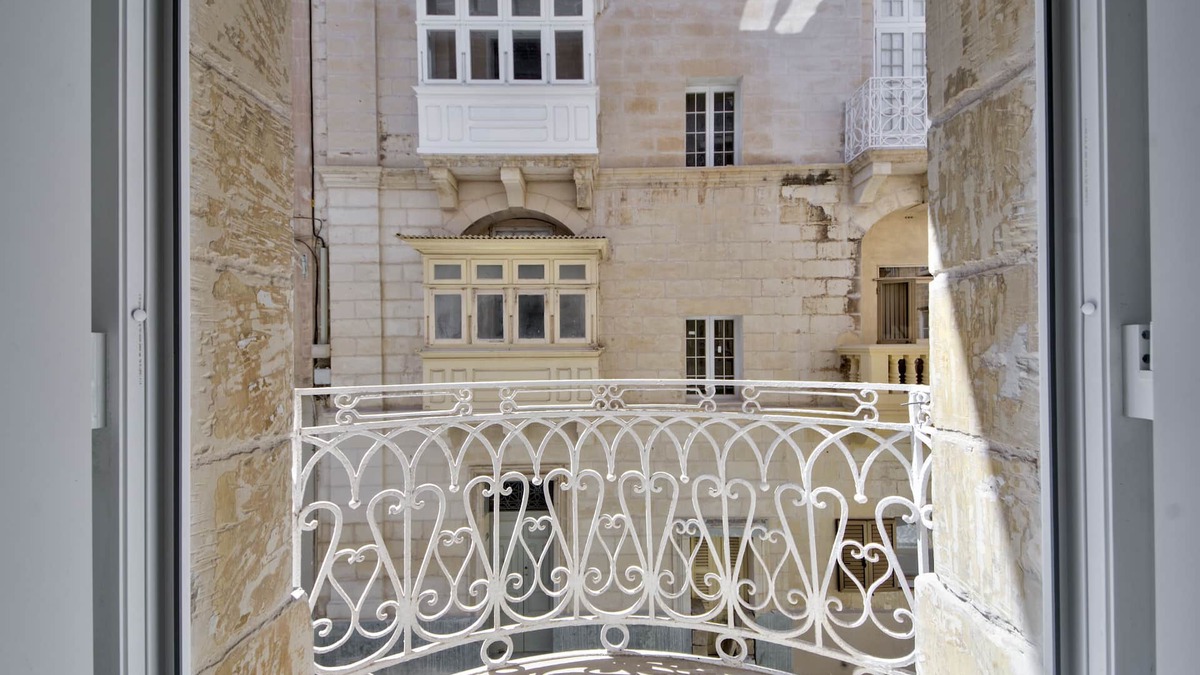 Floriana Apartment | Tritoni Studios Valletta