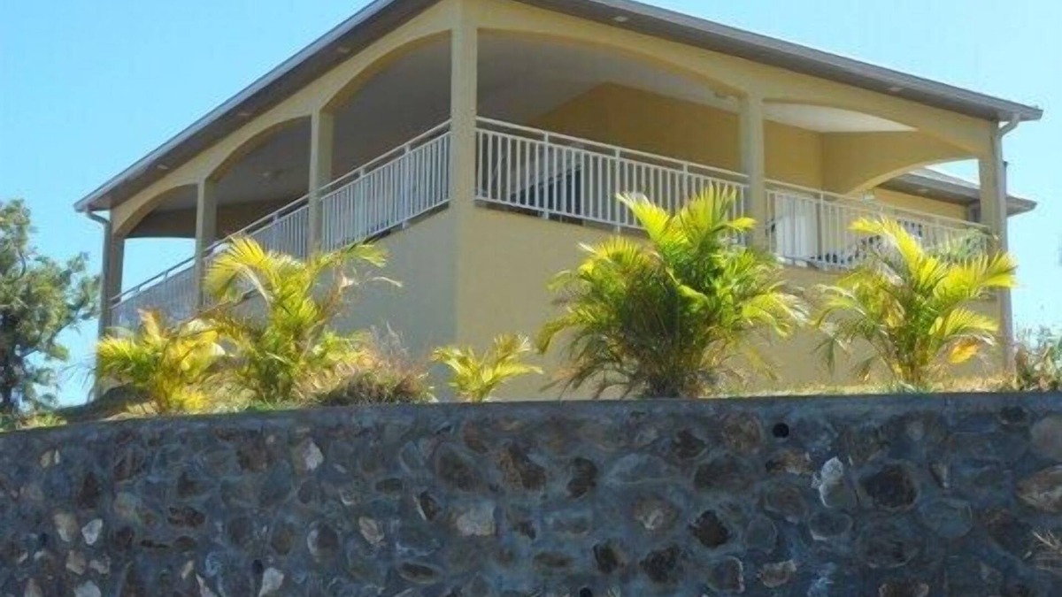 Trois-Bassins Villa | Trois Bassins: House/Villa - Les trois bassins