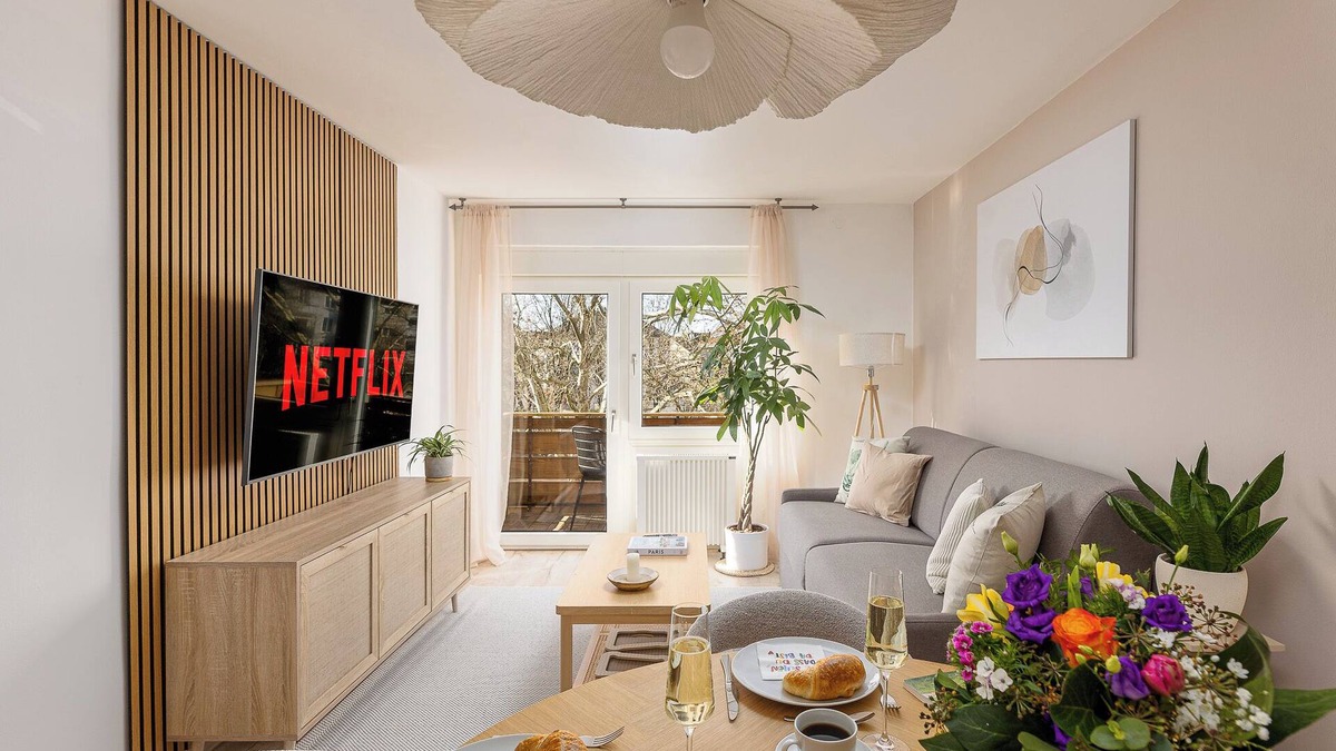 Bruchsal Apartment | Troja Living - Apartment Helena am Park in the middle of Bruchsal
