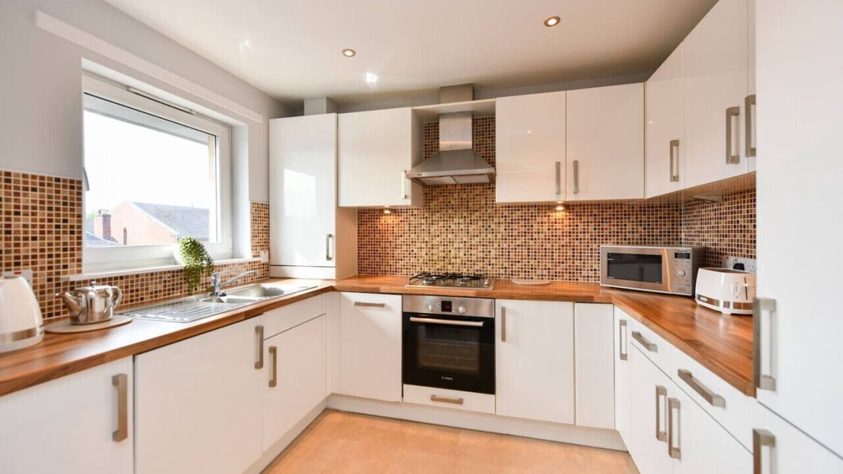Troon Apartment | Troon Executive Apartment