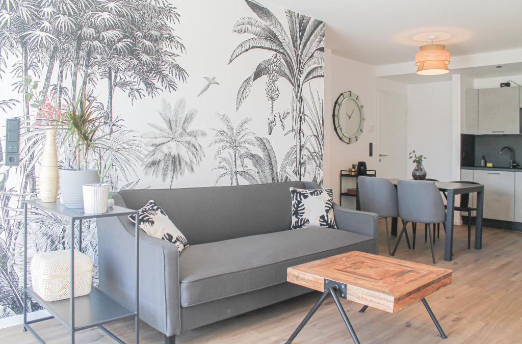 Rauental Apartment | Tropical Apartment - für Freunde & Familien, stadtnah, Parkplatz, E-Ladestation, Gitterbox für Fahrräder, Fitnessstudio, digitale Gästemappe mit Restaurant- und Unternehmenstipps