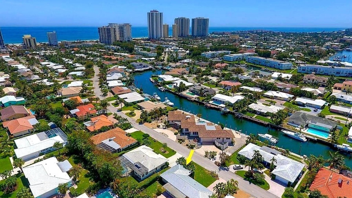 Singer Island House | Tropical Beach House with Private Heated Pool & Cabana
