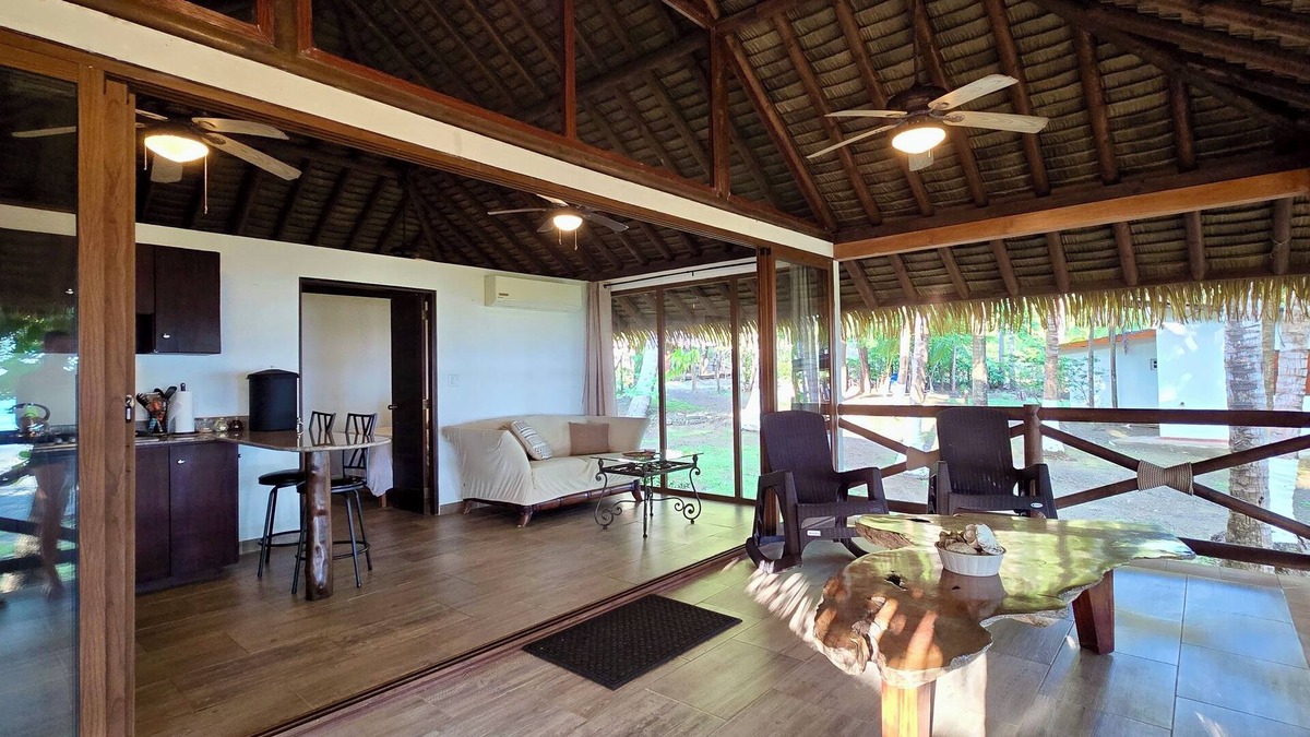 Cambutal House | Tropical Beachfront Home in Cambutal