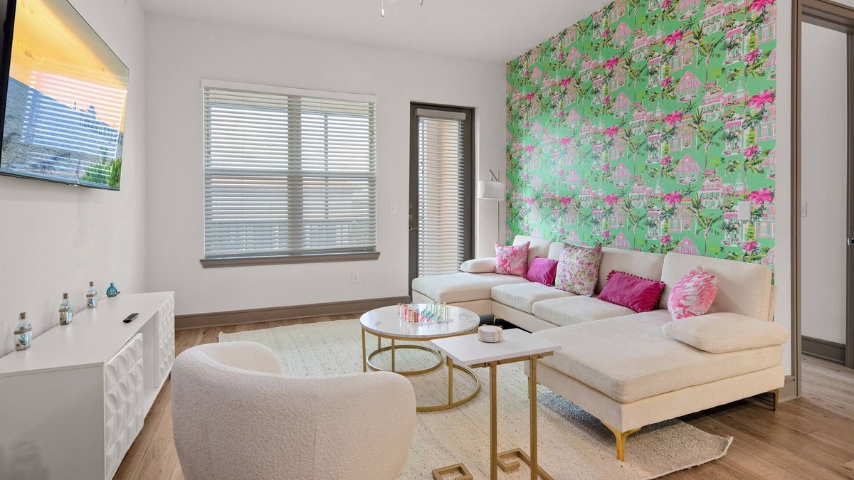 Rural Estates Apartment | Tropical Dream 2BR/2BA w./Pool, Gym, and Theater