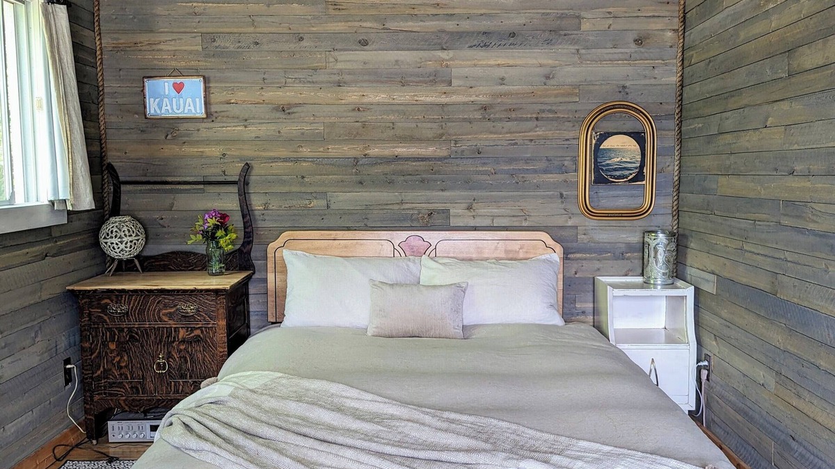 Gray Creek Cabin | Tropical, elegant, artistic, sparkling clean, with no light pollution.nAMAZING.