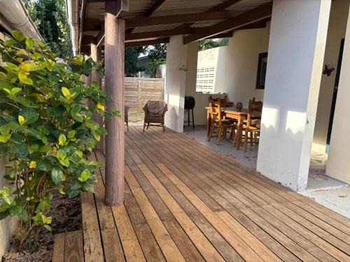 Santa Catharina House | Tropical Escape - Peaceful 2BR with Nature Vibes